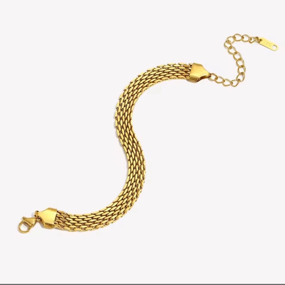 Stainless Steel Gold Plated Chain Bracelet 18K Look Waterproof - Picture 3 of 10